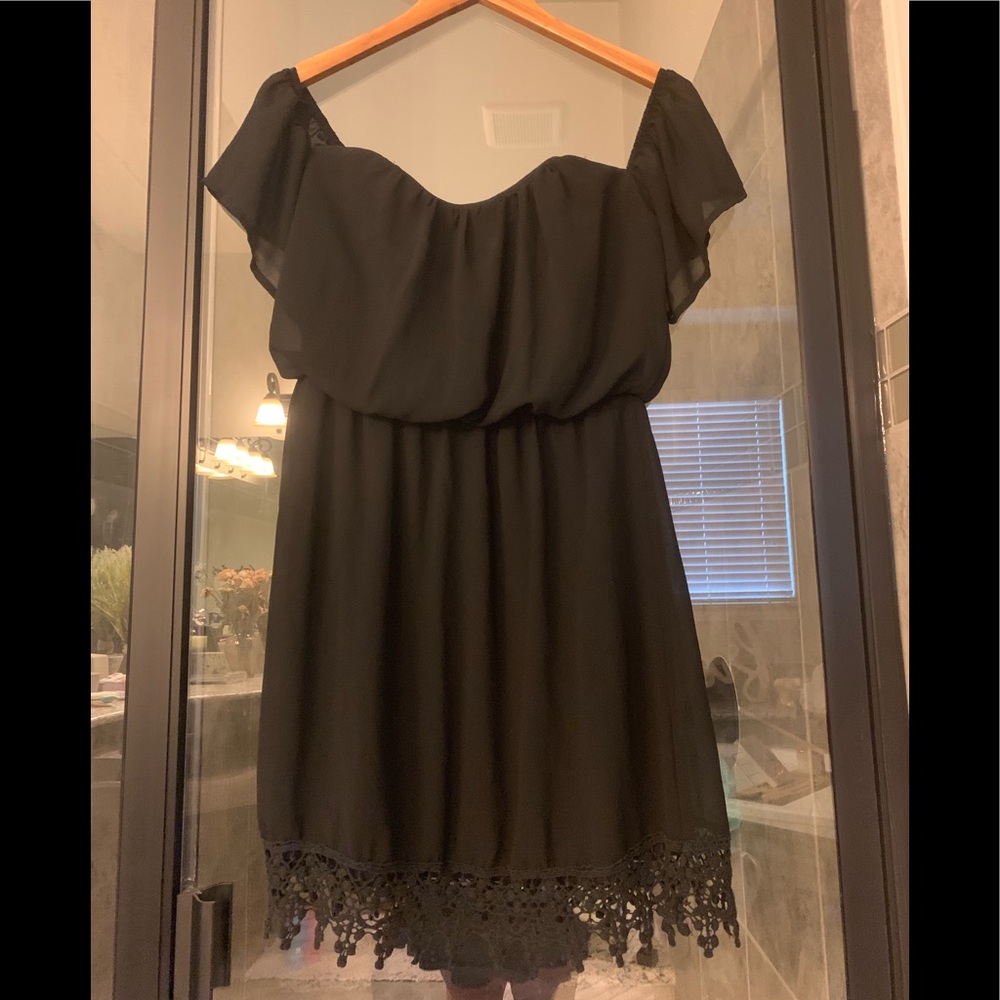Black socialite dress